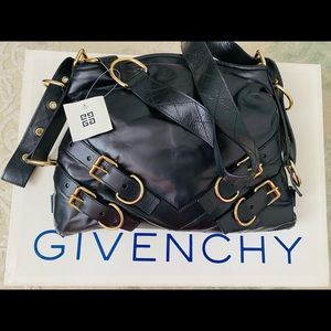 Givenchy black leather bag. Brand new. Never used.